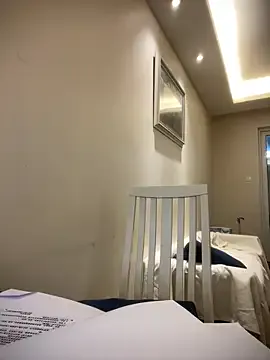 shiny-lily – webcam model profile photo Image 18