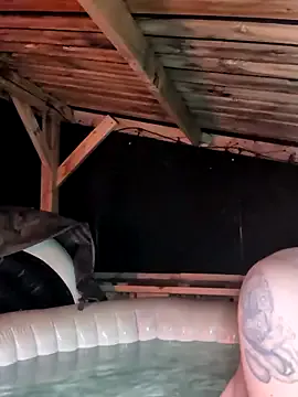 MinniMia – webcam model profile photo Image 11