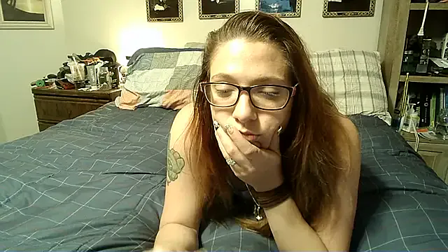 MinniMia – webcam model profile photo Image 9