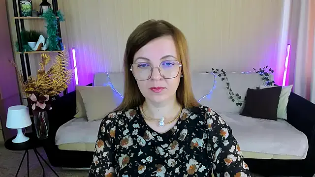 -_MARINA_- – webcam model profile photo Image 4