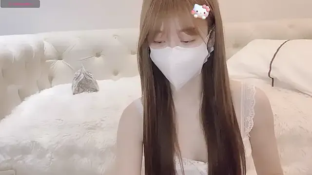 Yuuuuuly – webcam model profile photo