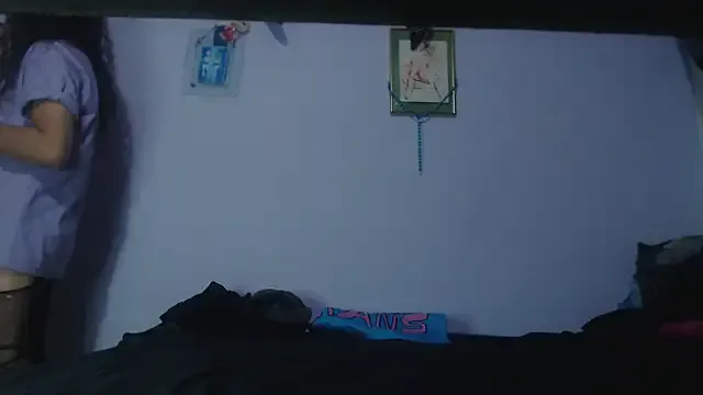 KateGale – webcam model profile photo Image 4