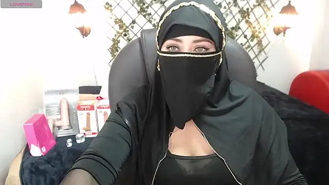 TessaMyst – webcam model profile photo Image 12