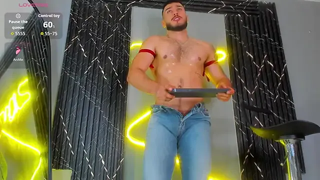 EmiraMiller – webcam model profile photo Image 17