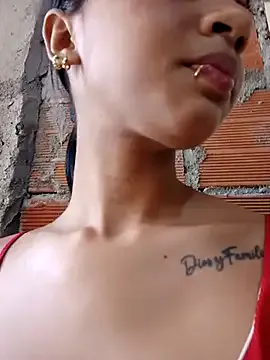 LizBentley – webcam model profile photo Image 18