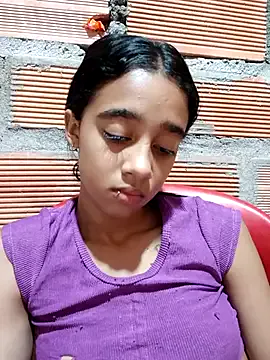 LizBentley – webcam model profile photo Image 9