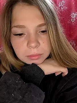 IvyStuart – webcam model profile photo Image 19