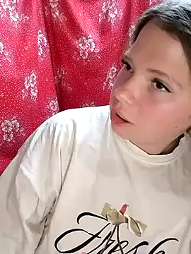 IvyStuart – webcam model profile photo Image 5